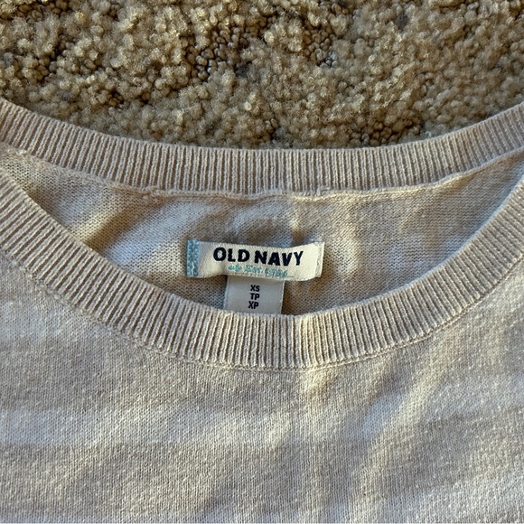 Lot of 2 XS Sweaters with 3/4 length sleeves - Old Navy (striped) and Gap (gray) - Picture 4 of 10